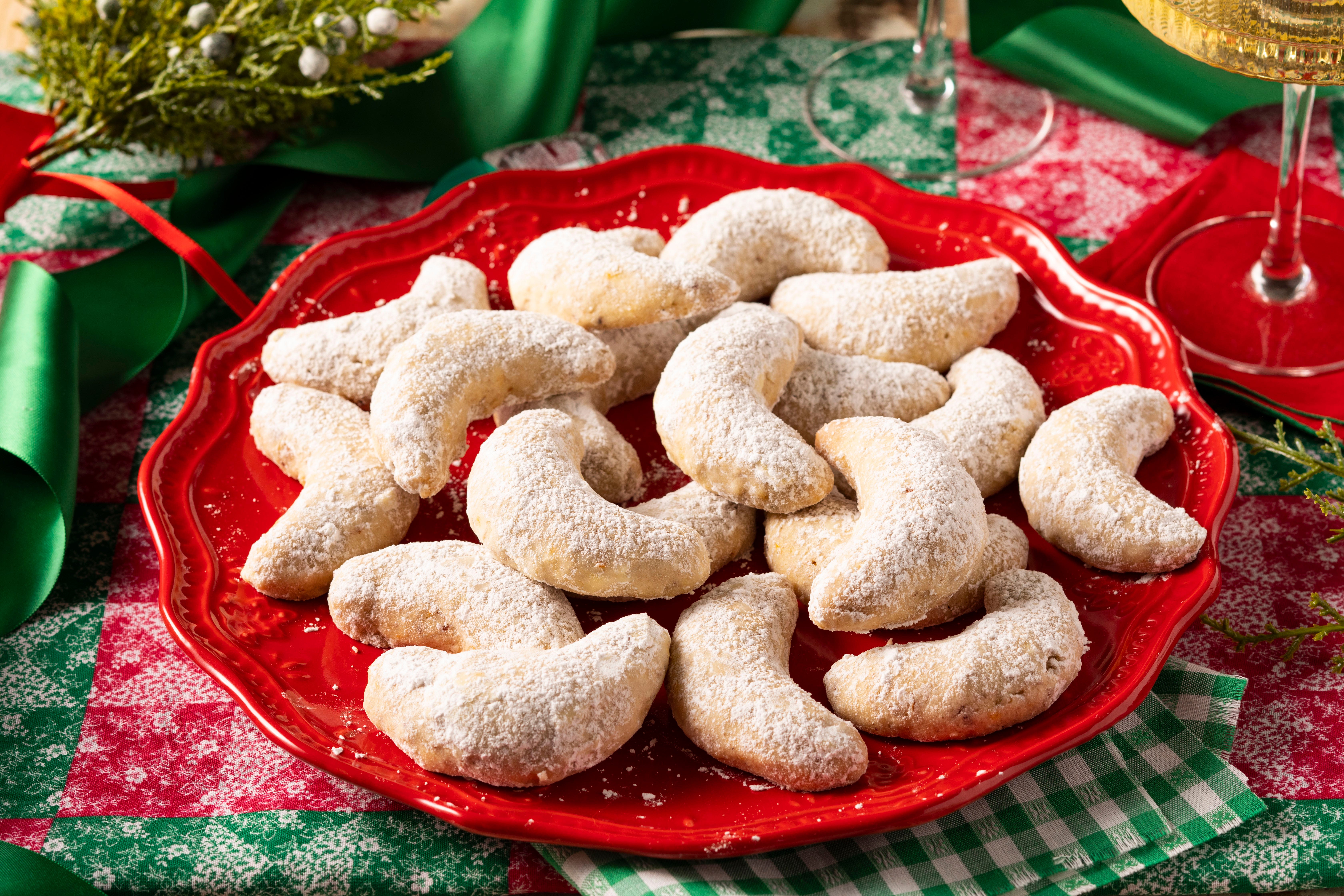 Apricot and Pecan Crescent Cookies Recipe
