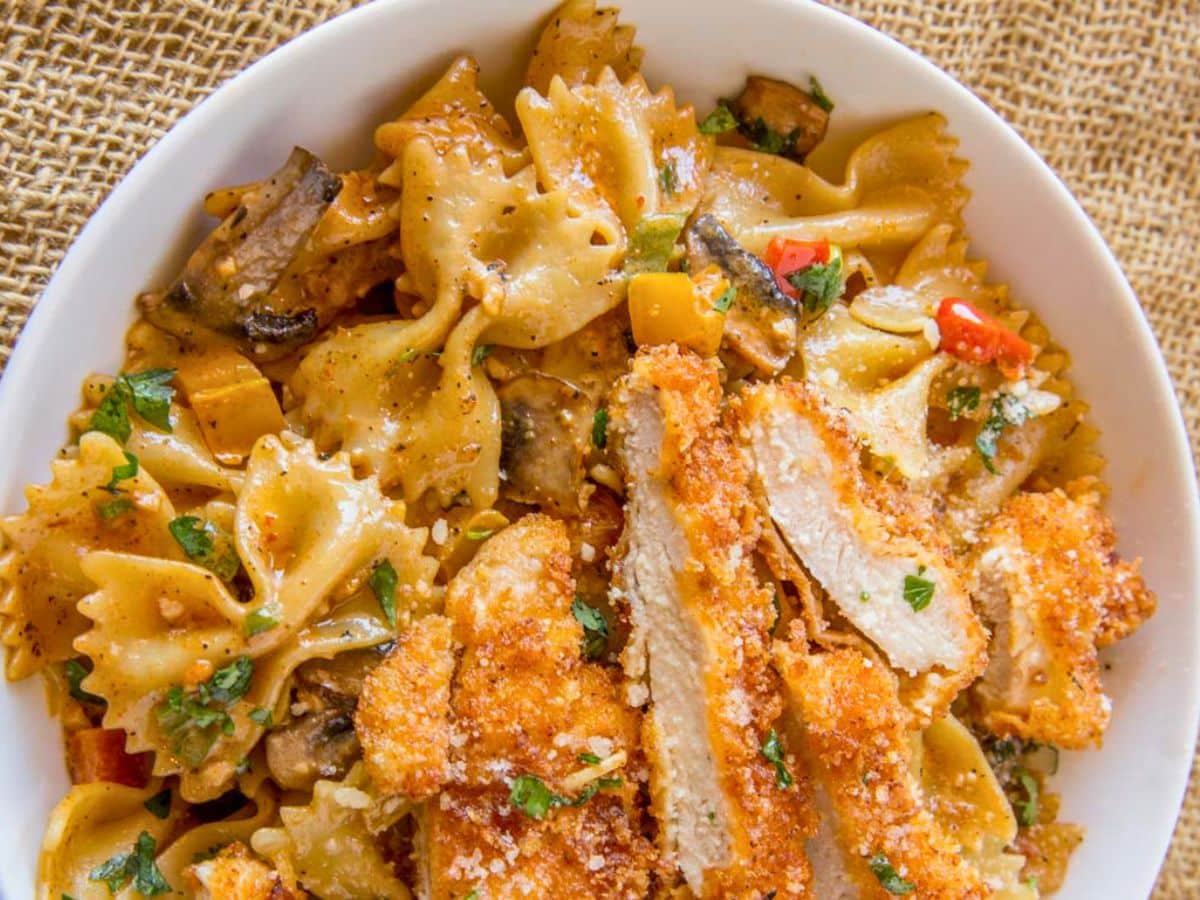 Louisiana Chicken Pasta – The Cheesecake Factory