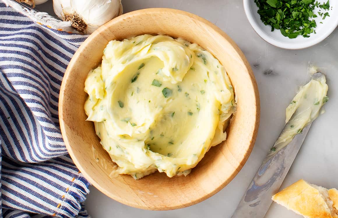 Simple Garlic Butter: 3‑Ingredient Recipe & Quick Variations