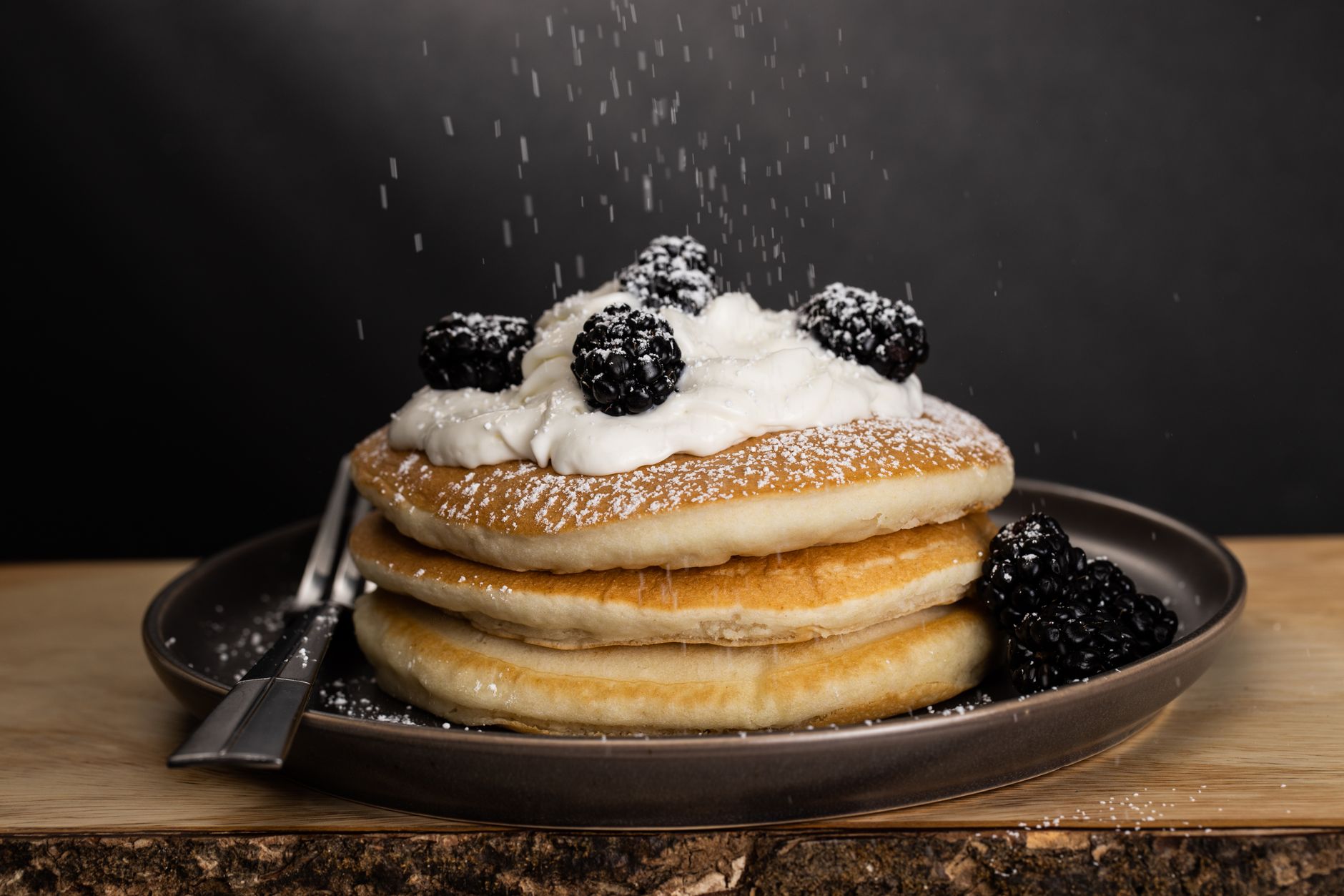Blackberry Ricotta Pizza Pockets: A Decadent Dessert Delight
