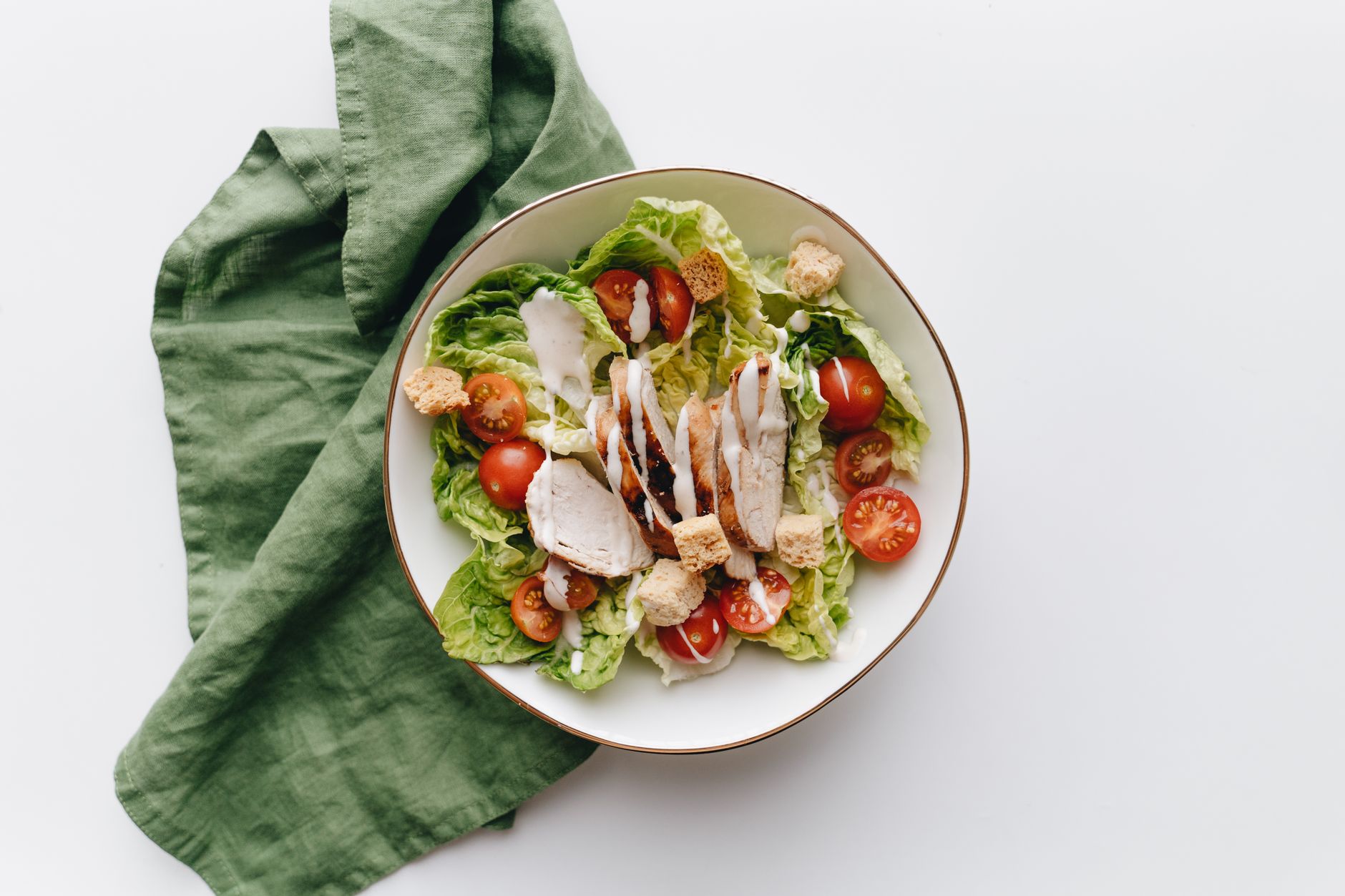 California Caesar Salad Recipe: Fresh, Creamy, and Flavorful