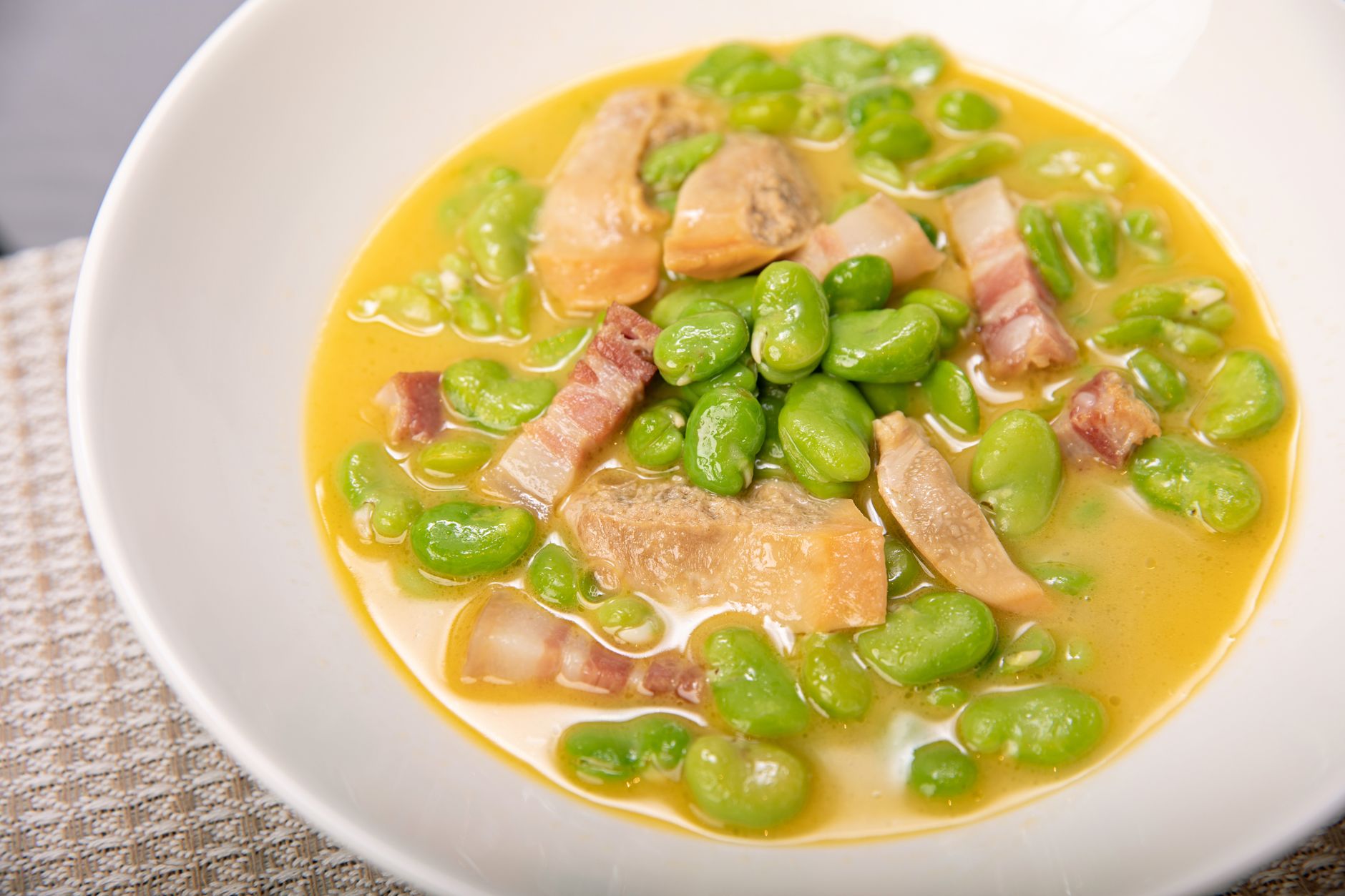 Escarole and Bean Soup Recipe: A Cozy, Wholesome Lunch Favorite