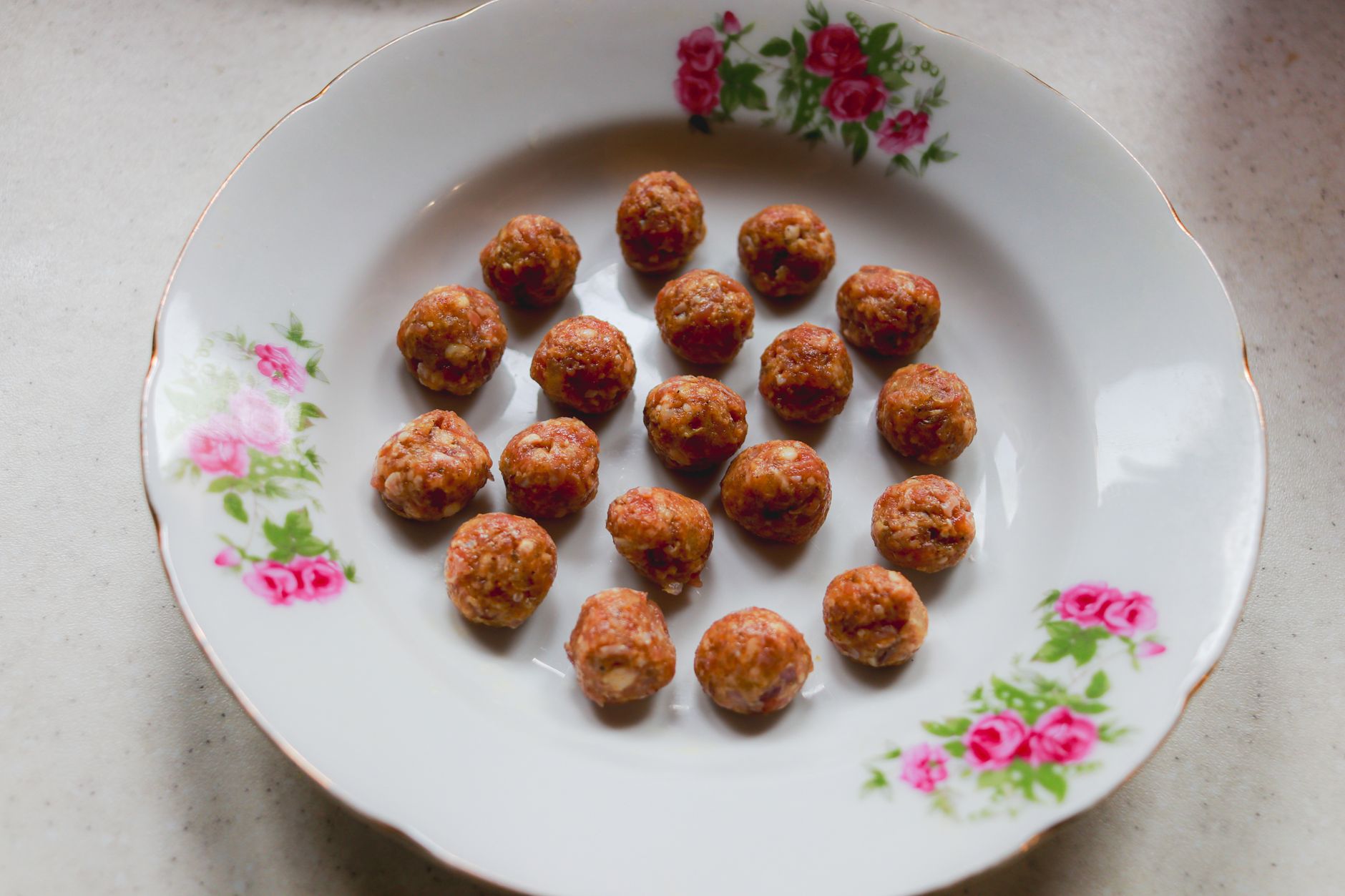 Mini Meatballs with Raspberry-Balsamic Barbecue Sauce