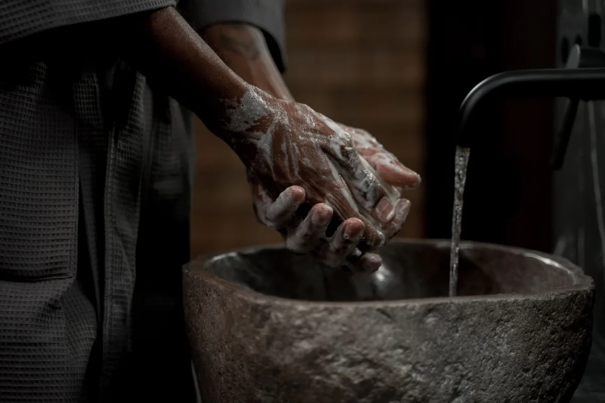Hand Washing History Began with a Doctor Who Was Ignored