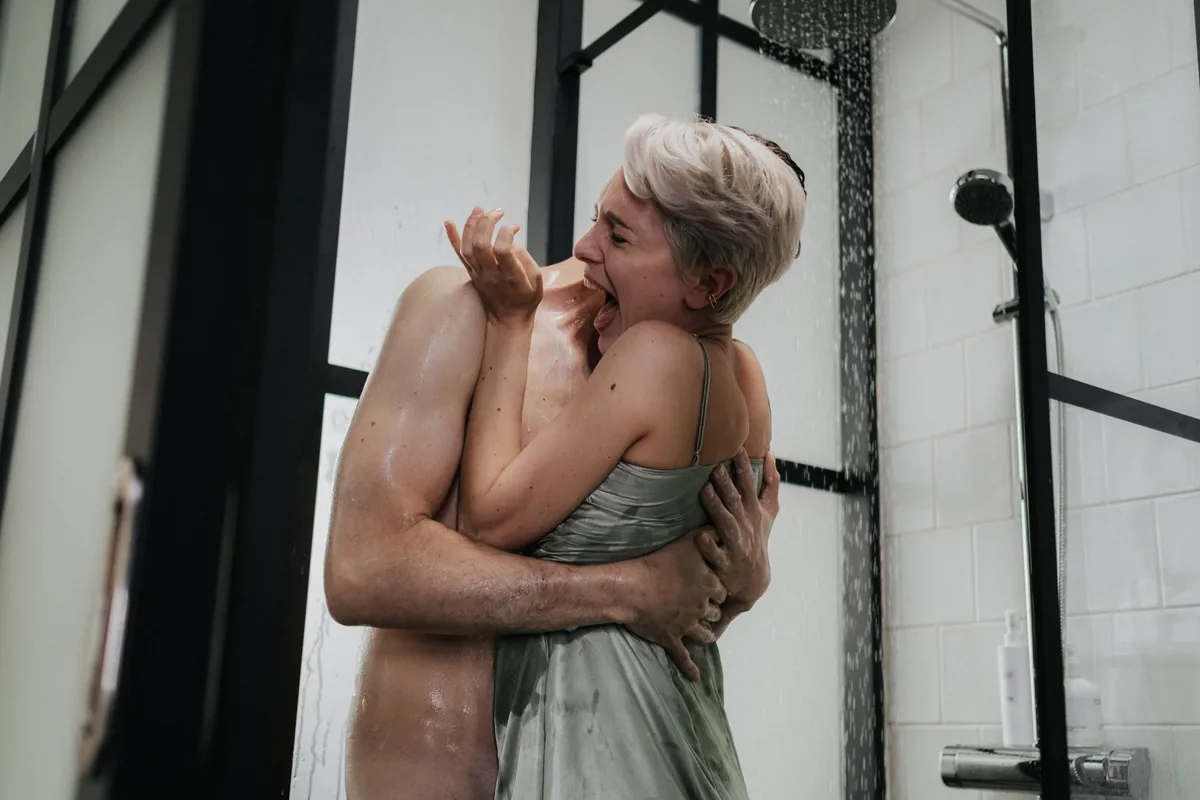 How to Figure Out How Often to Shower Without Drying Out Your Skin