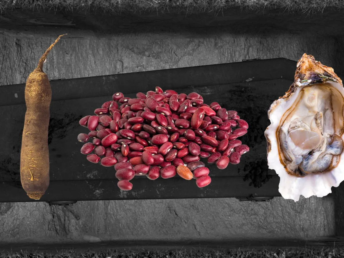 How to Spot Everyday Foods That Can Be Deadly Before They End Up on Your Plate